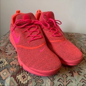 Nike Presto SE pink blast sneaker